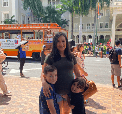 A surrogate with her children